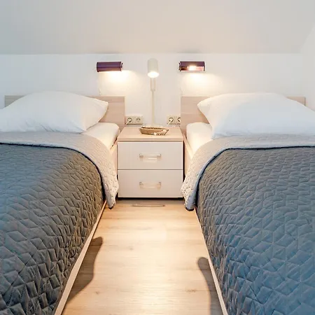 Holiday home Wohnpark Heisterbusch Kellenhueschen *