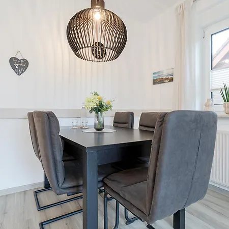 Holiday home Wohnpark Heisterbusch Kellenhueschen